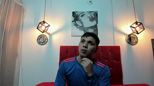 Snapshot of couple_lovelyds chatting on January 29, 10:01 pm couple lovelyds online show from January 29, 10:01 pm