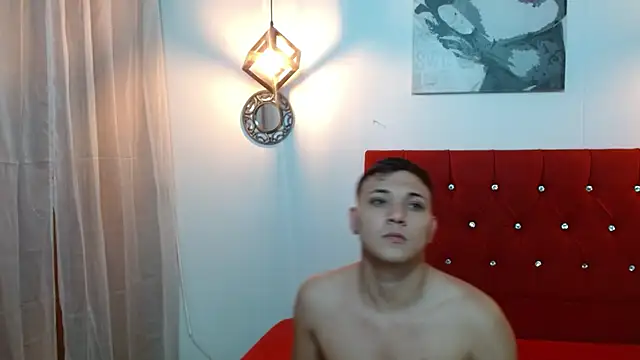 Snapshot of couple_lovelyds chatting on February 7, 7:38 pm couple lovelyds online show from February 7, 7:38 pm