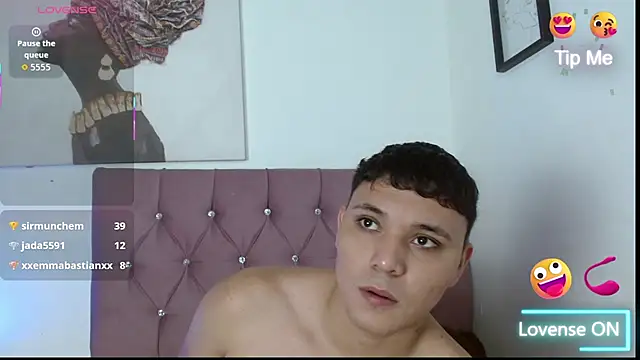 Snapshot of couple_lovelyds chatting on October 14, 8:42 pm couple lovelyds online show from October 14, 8:42 pm