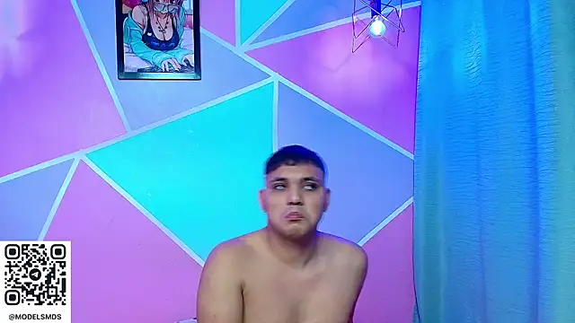 couple lovelyds online show from January 7, 8:33 pm