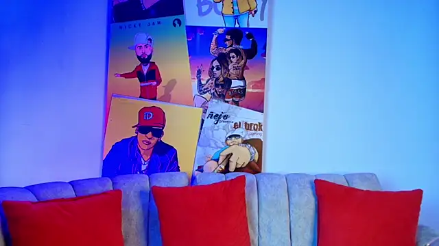 couple lovelyds online show from February 19, 8:49 pm