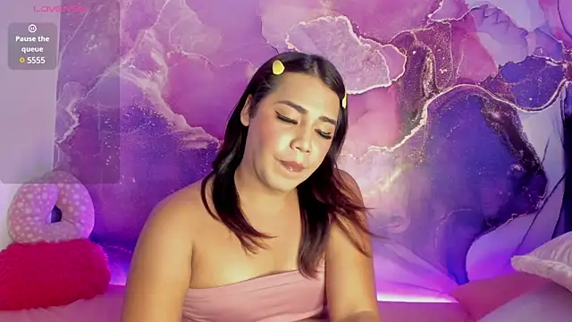 mishelbubblee online show from February 3, 3:53 am
