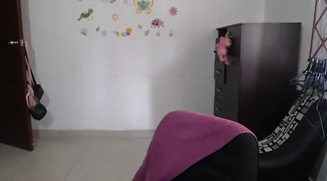 Snapshot of allison_11p chatting on December 24, 3:58 pm allison 11p online show from December 24, 3:58 pm