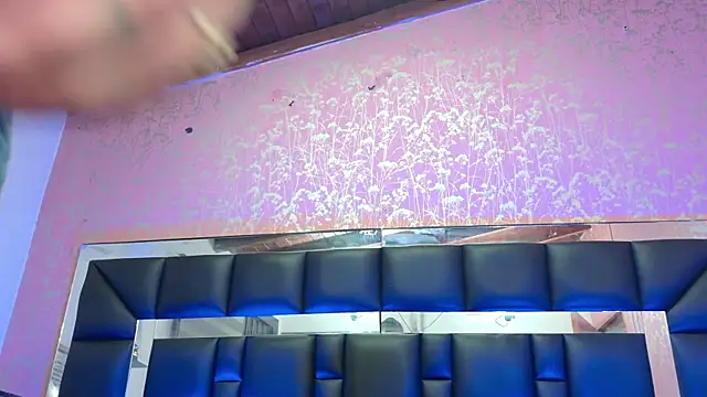 Sofia martiin online show from September 20, 3:07 am