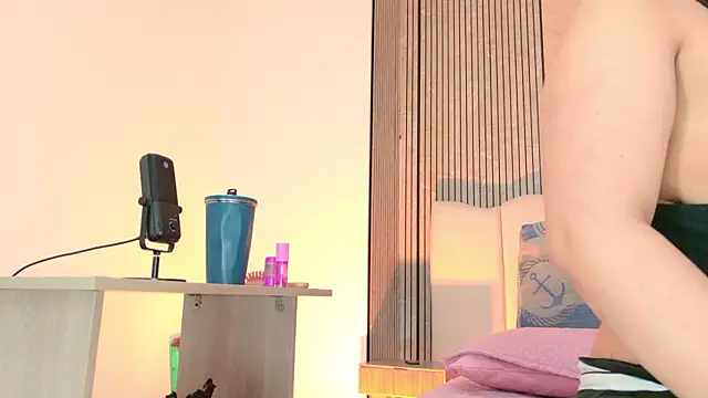 Sofia martiin online show from March 23, 3:10 am