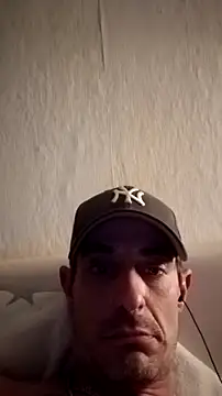 Danny22333 online show from April 16, 12:22 am