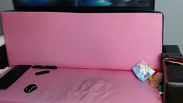 brunettedaisy online show from March 8, 6:10 am