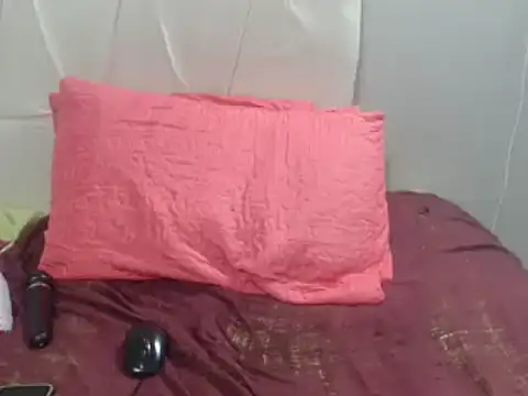 Snapshot of AuntyBigMadam87 chatting on February 24, 4:49 am AuntyBigMadam87 online show from February 24, 4:49 am