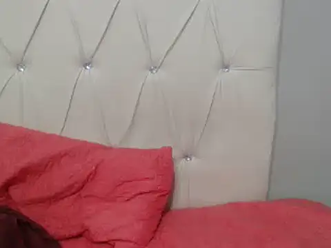 Snapshot of AuntyBigMadam87 chatting on March 15, 10:03 am AuntyBigMadam87 online show from March 15, 10:03 am