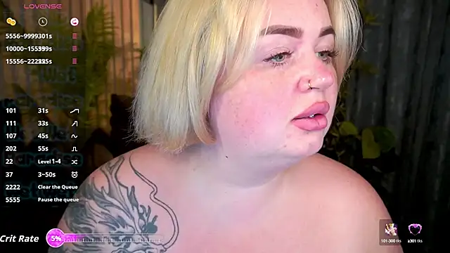 ZaraReignn online show from October 5, 7:23 pm