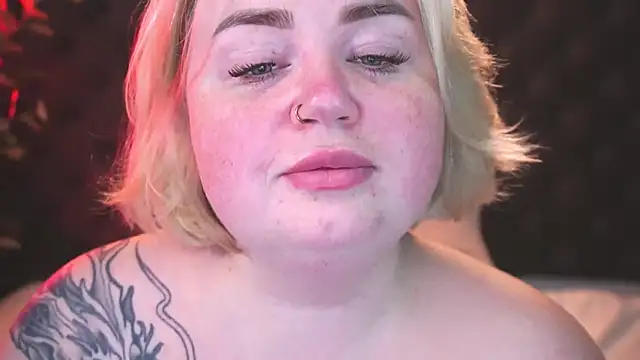 ZaraReignn online show from November 9, 8:18 pm