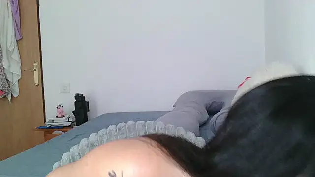 Snapshot of AbyCarson chatting on February 21, 3:21 pm AbyCarson online show from February 21, 3:21 pm
