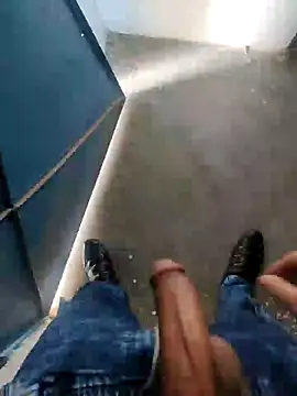 Snapshot of Masti441 chatting on February 15, 6:33 am Masti441 online show from February 15, 6:33 am