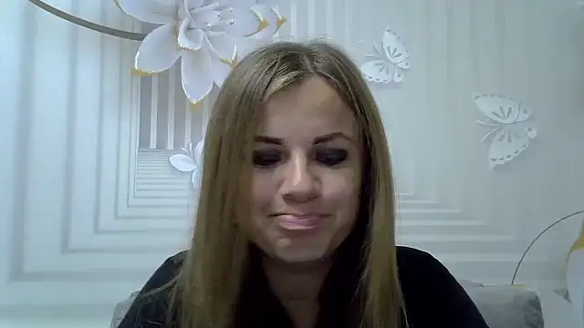 Snapshot of TinaFun4u chatting on September 30, 7:52 pm TinaFun4u online show from September 30, 7:52 pm