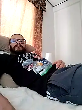 hairyserious online show from March 2, 9:01 pm