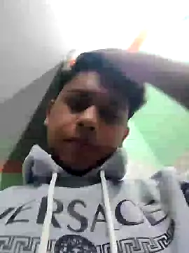 Snapshot of sailord chatting on December 20, 1:33 pm sailord online show from December 20, 1:33 pm