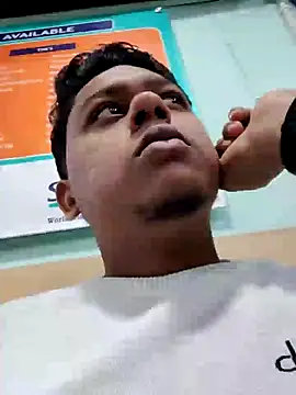 Snapshot of sailord chatting on December 21, 11:11 am sailord online show from December 21, 11:11 am