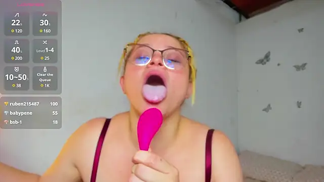 Mila Volkovich online show from December 11, 3:47 pm
