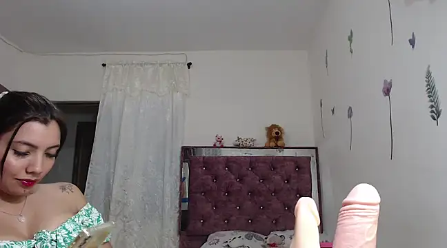 Snapshot of jaky_reyes chatting on February 28, 4:43 am jaky reyes online show from February 28, 4:43 am