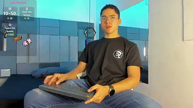 LiamNovak online show from November 30, 11:36 am