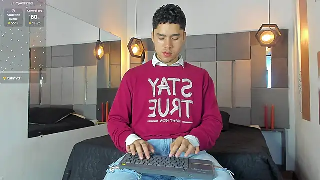 LiamNovak online show from February 5, 11:26 am