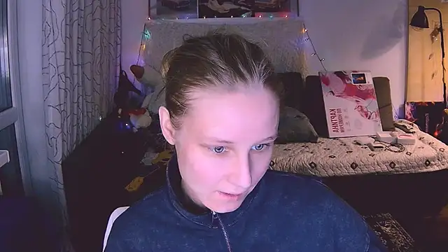 Snapshot of KatiKate chatting on January 9, 11:02 pm KatiKate online show from January 9, 11:02 pm