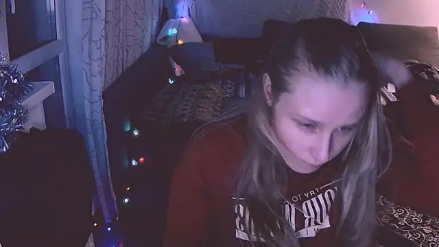 Snapshot of KatiKate chatting on January 14, 6:28 pm KatiKate online show from January 14, 6:28 pm