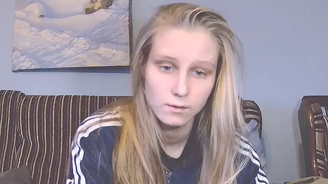 Snapshot of KatiKate chatting on January 16, 11:15 am KatiKate online show from January 16, 11:15 am
