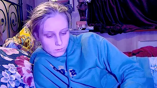 Snapshot of KatiKate chatting on January 27, 5:58 pm KatiKate online show from January 27, 5:58 pm