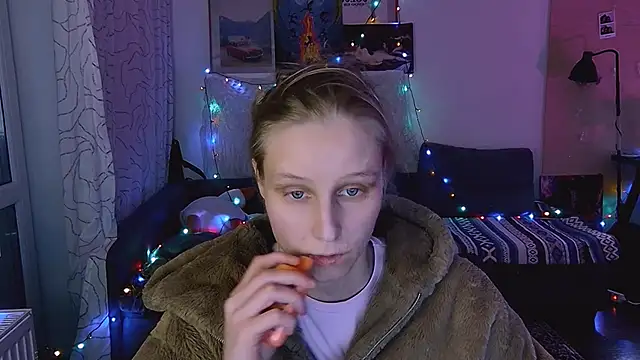 Snapshot of KatiKate chatting on January 30, 6:21 pm KatiKate online show from January 30, 6:21 pm