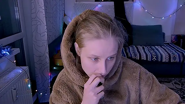 Snapshot of KatiKate chatting on February 3, 4:52 pm KatiKate online show from February 3, 4:52 pm