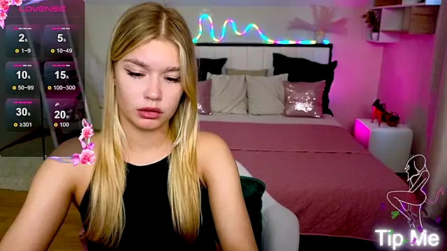 Snapshot of BattyMelody chatting on September 22, 1:13 pm BattyMelody online show from September 22, 1:13 pm