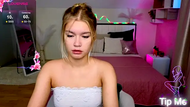 Snapshot of BattyMelody chatting on September 25, 10:08 am BattyMelody online show from September 25, 10:08 am