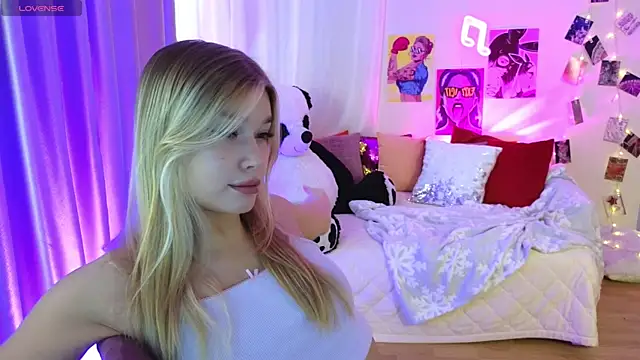 Snapshot of BattyMelody chatting on October 19, 1:12 pm BattyMelody online show from October 19, 1:12 pm