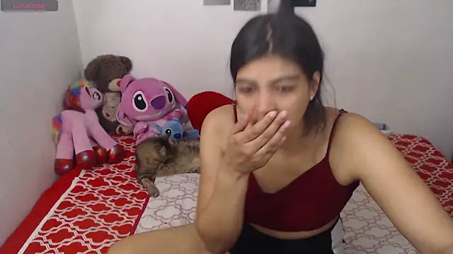 Snapshot of Pocahontas_Princess_ chatting on April 14, 1:39 pm Pocahontas Princess online show from April 14, 1:39 pm