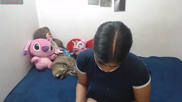 Snapshot of Pocahontas_Princess_ chatting on April 29, 3:05 pm Pocahontas Princess online show from April 29, 3:05 pm
