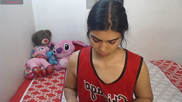 Snapshot of Pocahontas_Princess_ chatting on May 5, 2:47 pm Pocahontas Princess online show from May 5, 2:47 pm