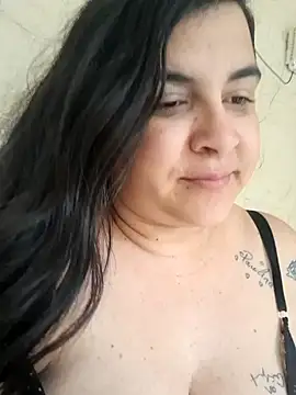 Snapshot of tatuadapaty chatting on December 4, 3:32 pm tatuadapaty online show from December 4, 3:32 pm