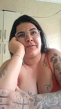 Snapshot of tatuadapaty chatting on January 14, 2:43 pm tatuadapaty online show from January 14, 2:43 pm