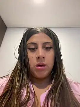 Snapshot of girl_anni chatting on January 21, 6:12 pm girl anni online show from January 21, 6:12 pm