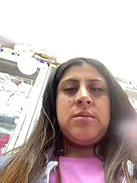 Snapshot of girl_anni chatting on February 12, 8:07 pm girl anni online show from February 12, 8:07 pm