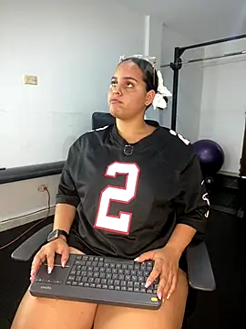 Snapshot of Violetrousse chatting on October 5, 6:50 pm Violetrousse online show from October 5, 6:50 pm