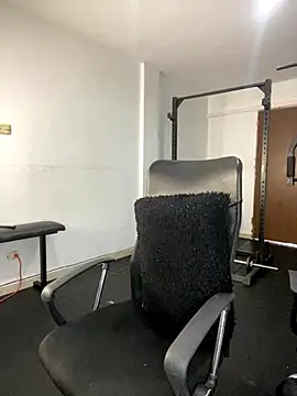 Snapshot of Violetrousse chatting on October 9, 7:23 pm Violetrousse online show from October 9, 7:23 pm