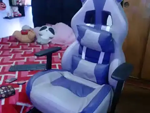 angellove90 online show from December 6, 2:35 am