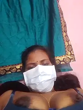 Snapshot of Villageammu18 chatting on December 20, 5:20 pm Villageammu18 online show from December 20, 5:20 pm