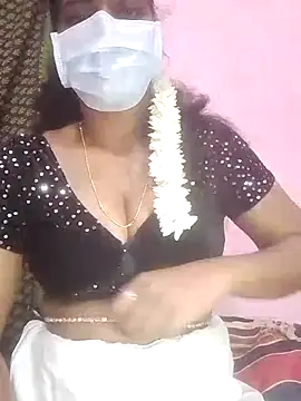 Snapshot of Villageammu18 chatting on January 15, 9:47 am Villageammu18 online show from January 15, 9:47 am