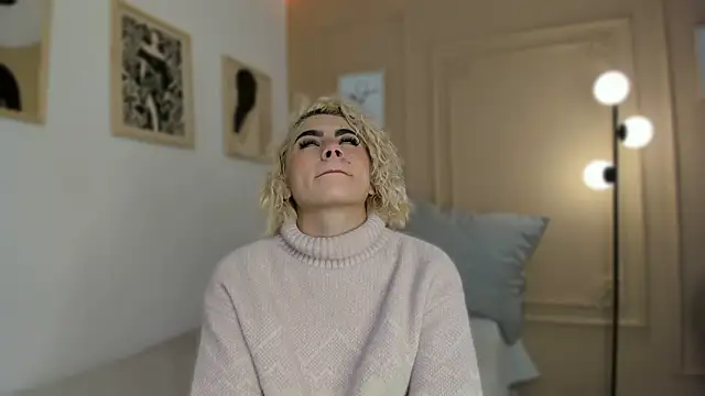 Snapshot of marian_pinzon chatting on February 25, 7:01 pm marian pinzon online show from February 25, 7:01 pm