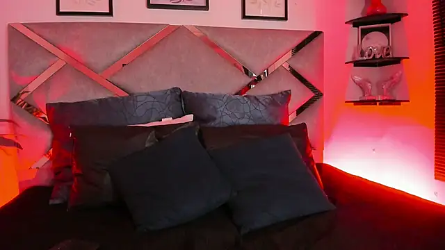 Snapshot of marian_pinzon chatting on March 13, 7:09 pm marian pinzon online show from March 13, 7:09 pm