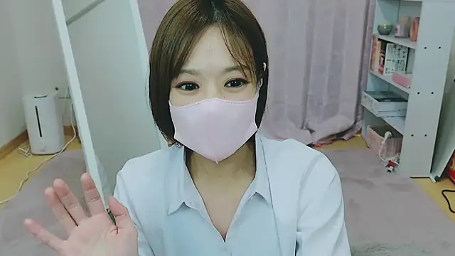 Snapshot of RYOKO_desu chatting on December 27, 12:39 am RYOKO desu online show from December 27, 12:39 am