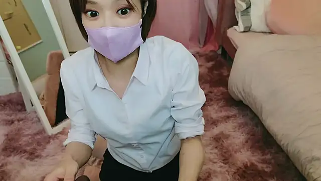 Snapshot of RYOKO_desu chatting on January 10, 1:21 am RYOKO desu online show from January 10, 1:21 am